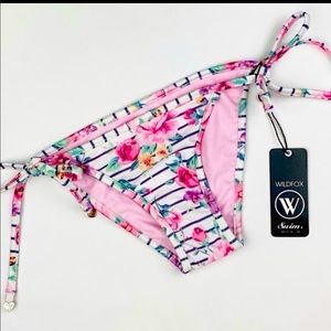 WILDFOX String Bottoms*NWT* Mix & match bikinis ⭐️SALE 2/$40